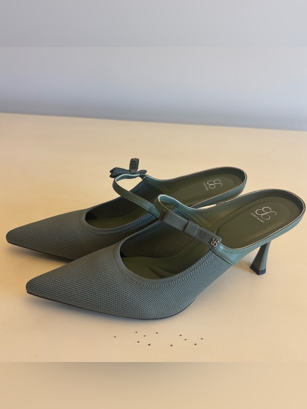 COSY ISLAND GraceLithe Bow Pointed Toe Heeled Mule Green Size 11